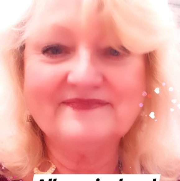 Meet your Posher, Paula - Picture 1 of 1